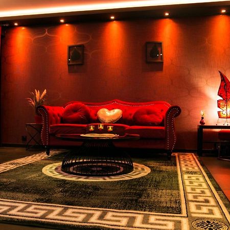 L'Insolite Spa Privatif "Suite Luxueuse-Jacuzzi" Toulouse Ngoại thất bức ảnh